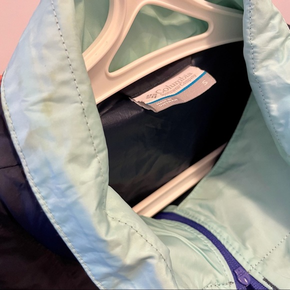 Columbia retro windbreaker - Picture 3 of 3